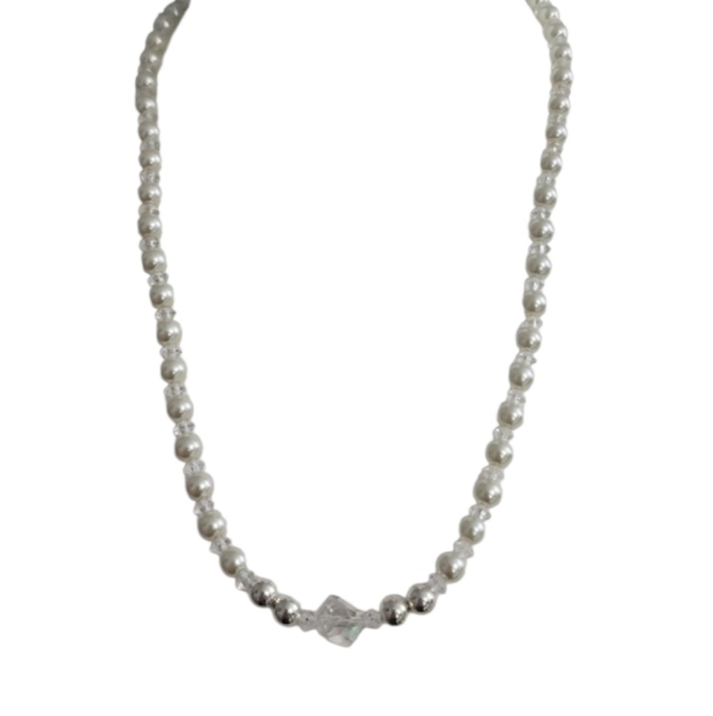 Elegant Faux Pearl Necklace with Silver Accents